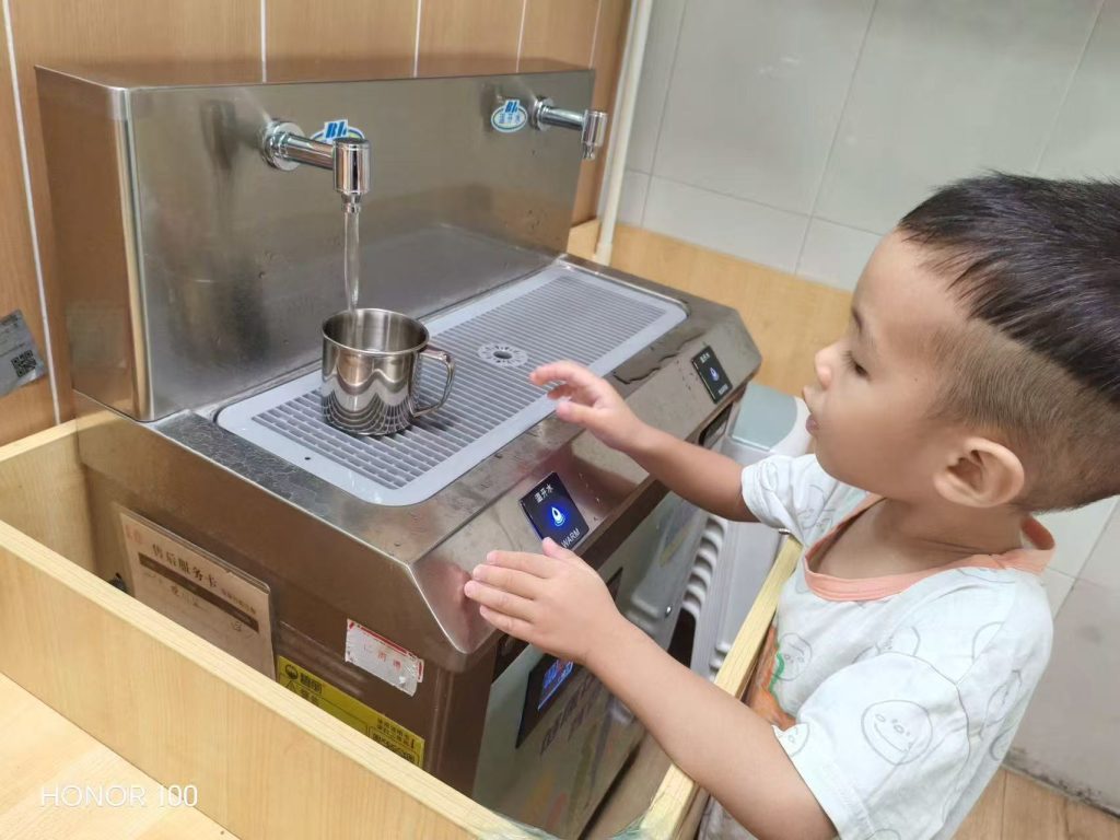 图片[9]-哥哥幼儿园小班第一天上学表现-清风小筑-雷国胜的个人网站