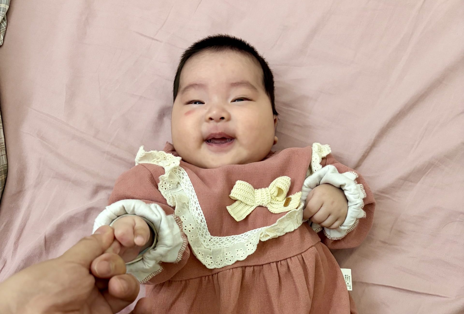 晴宝3个月留影-清风小筑-雷国胜的个人网站